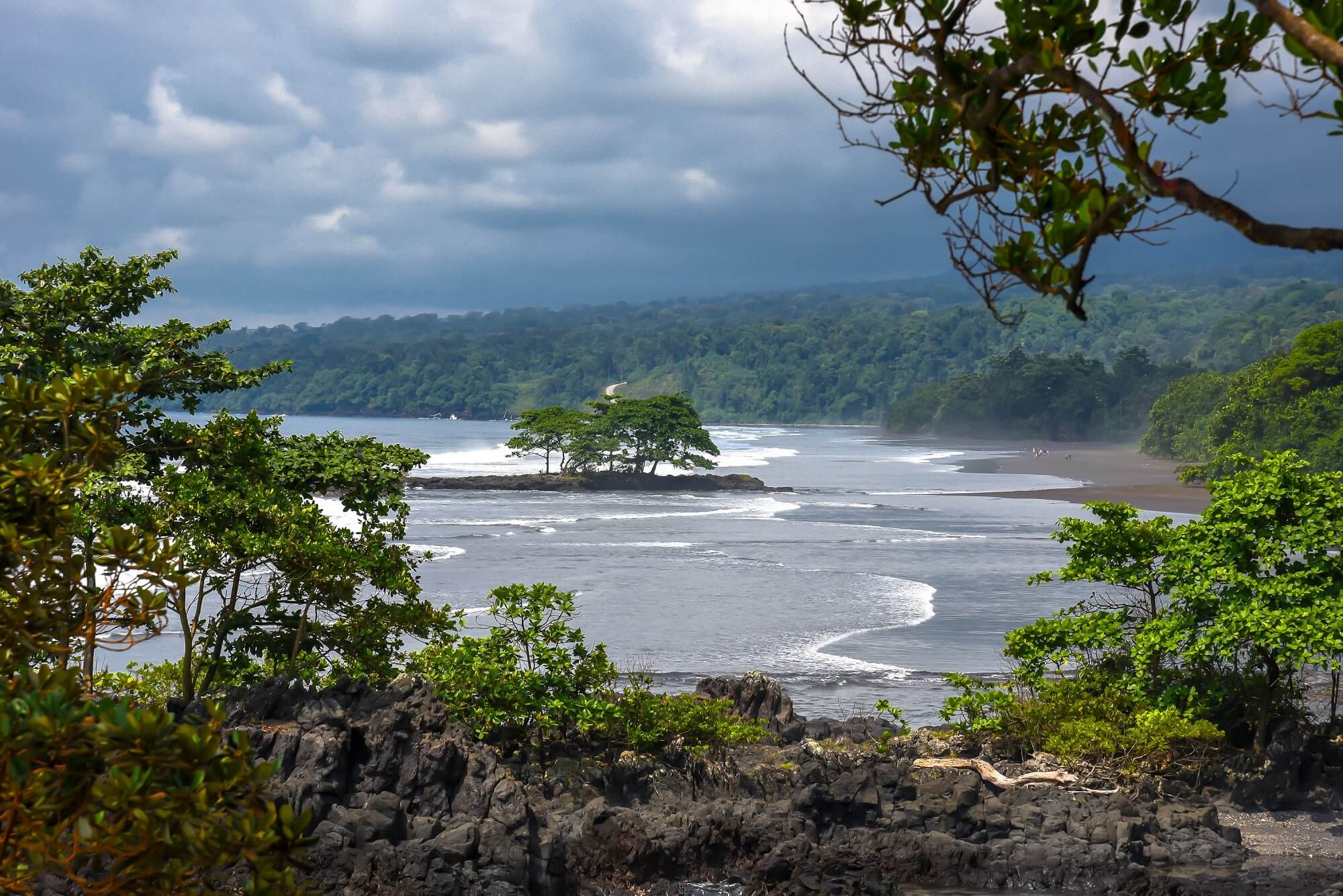 Worldisbeautiful.net | Ureca Beach (Equatorial Guinea)